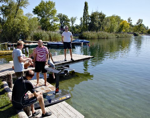 e-Foilboard Kurs 35 km von Wien 