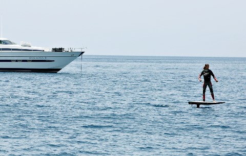 e-Foilboard rent on a boat