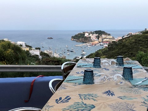 Crewed Yachtcharter Capri