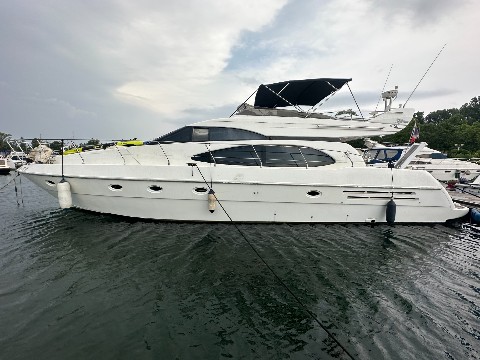 Azimut 58 Fly Yachtcharter