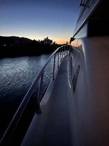 Azimut Yachtcharte in Italy